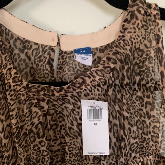 NWT Old Navy Women's Fit&Flare Shirred Crinkled Maxi Dress in Animal Print XS - Picture 4 of 5